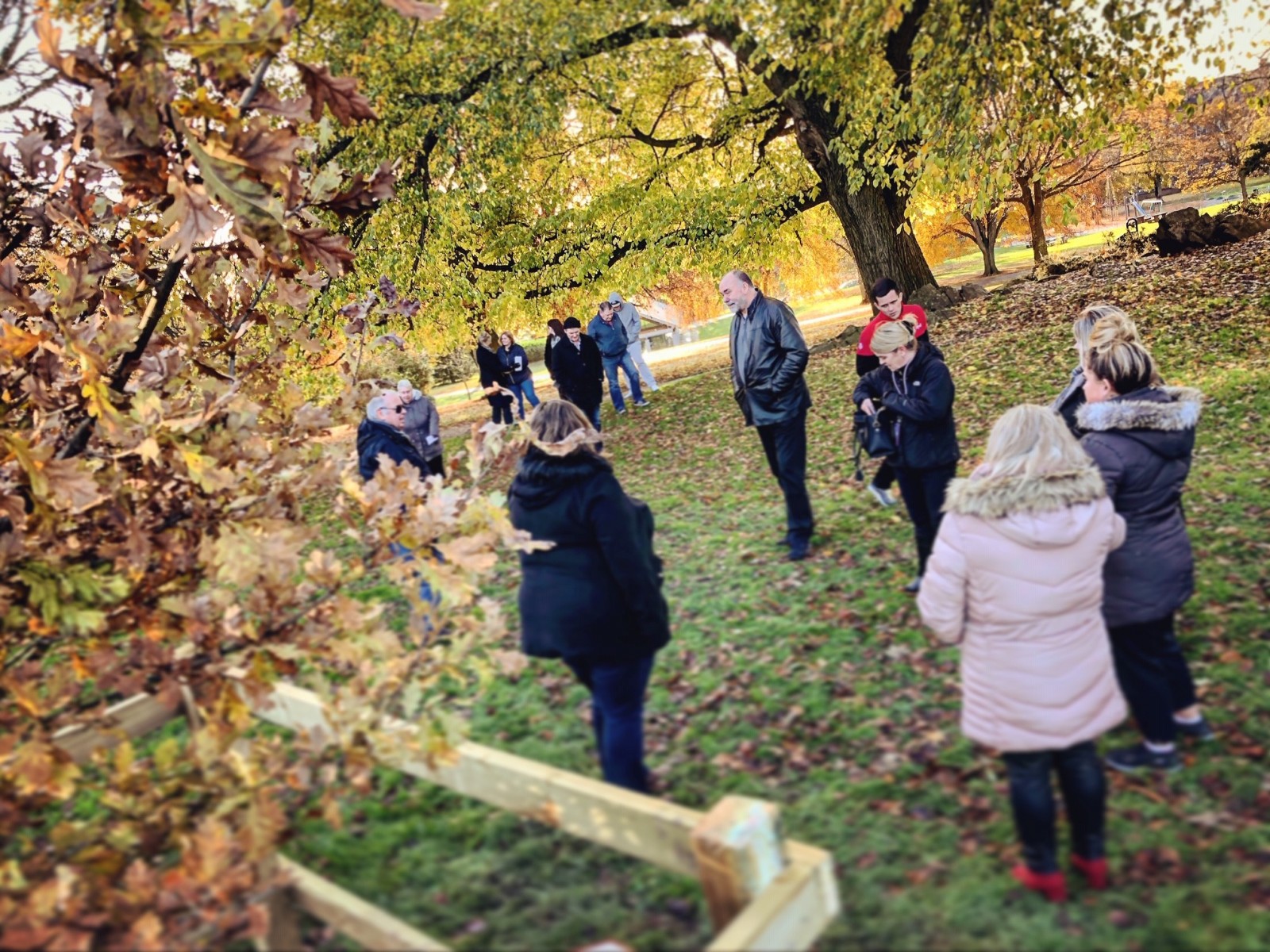 Funeral Link tree planting, Dundee